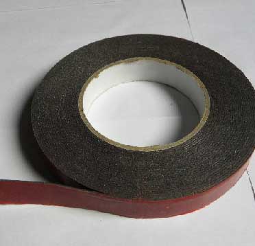 pepaomianjiaodai2 一卷打開(kāi)的PE泡棉膠帶